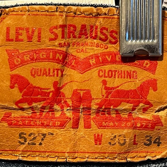 Levi's 527 30x34 boot cut jeans - Picture 3 of 4